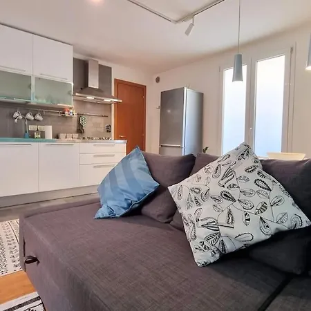 Birds And Sailboats Apartament Triest