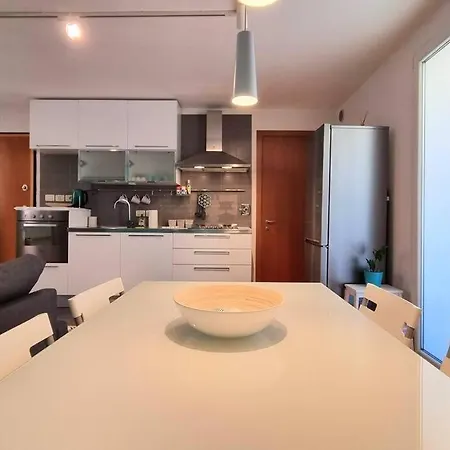 Birds And Sailboats Apartament